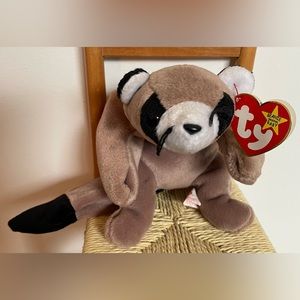 Ty Beanie Babies 1995 Ringo The Raccoon- Retired With Tag Errors